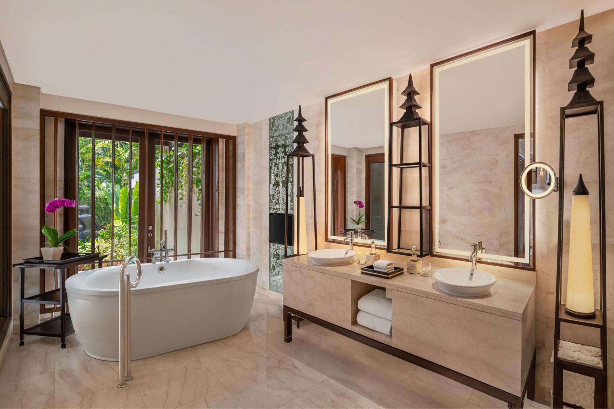 St Regis Pool Suite 1 Bedroom Suite 1 King Plunge pool Complimentary Airport Transfer