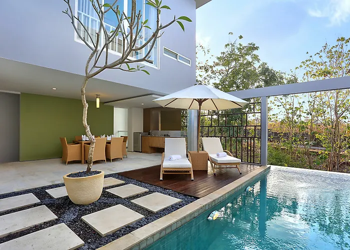 Garden Bay View